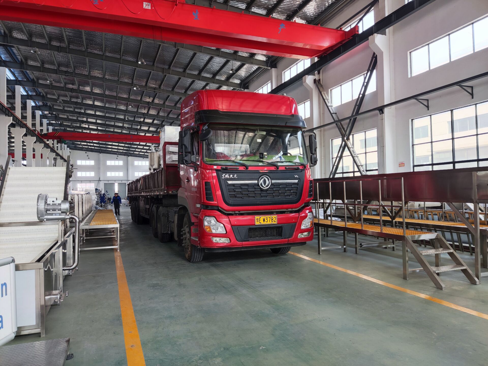 江蘇利臻管式殺菌機發貨